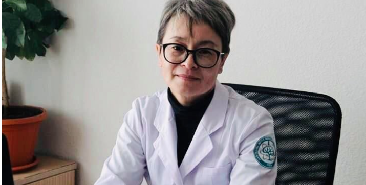   К.Елена: Архи, согтууруулах ундаа хэрэглэх нь коронавирусийн халдвараар өвдөх эрсдэлийг нэмэгдүүлдэг