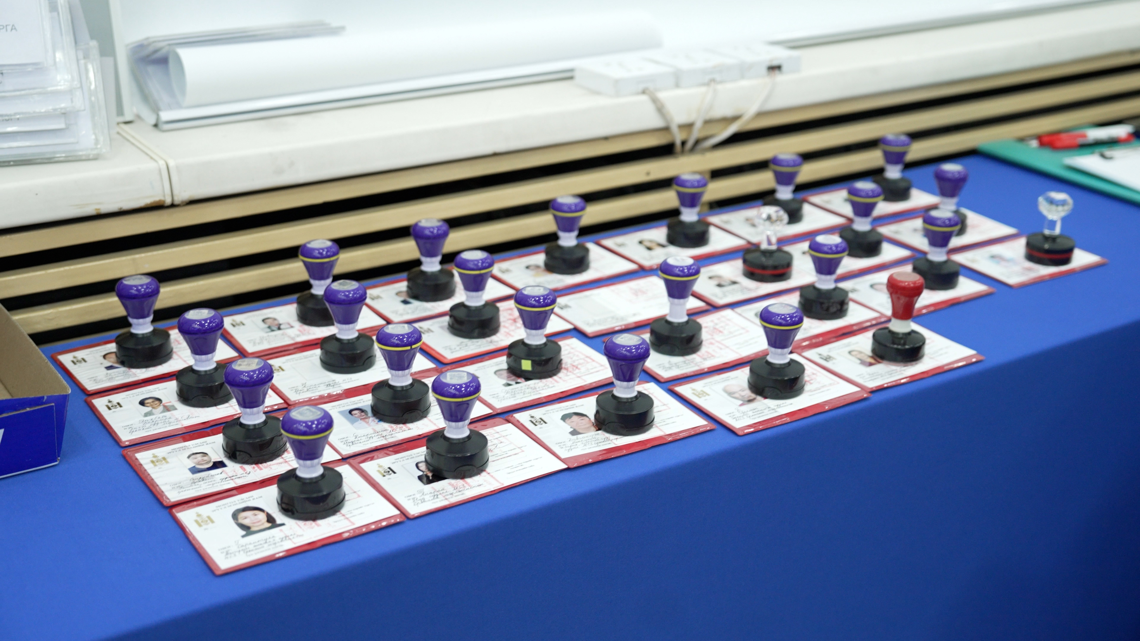 ЭРҮҮЛ МЭНДИЙН ЯАМНЫ ДЭРГЭДЭХ МЭРГЭЖЛИЙН САЛБАР ЗӨВЛӨЛИЙН БҮРЭЛДЭХҮҮНИЙГ ШИНЭЧЛЭН БАТАЛЛАА