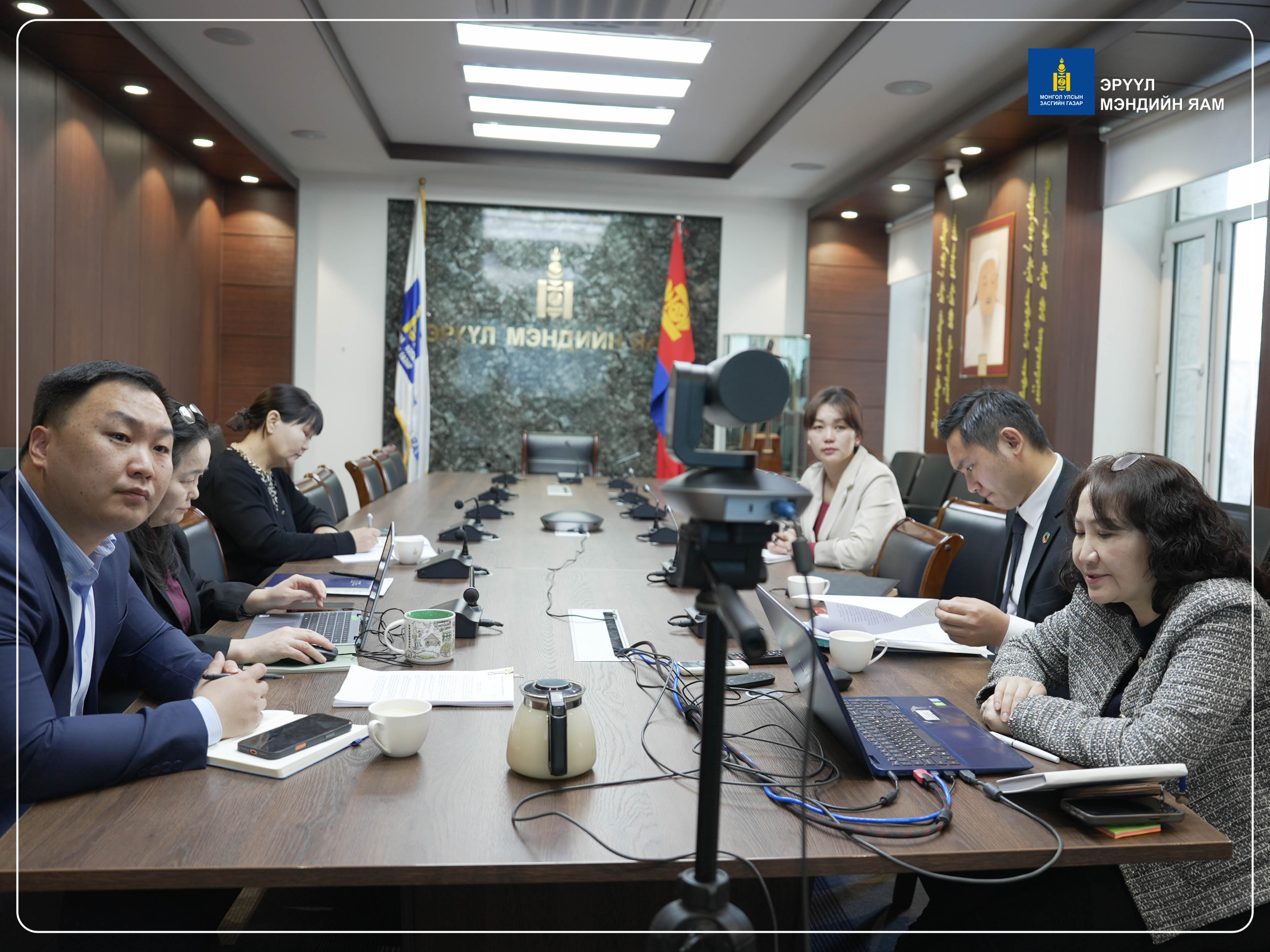 “ЭМНЭЛГИЙН ТУСЛАМЖИЙН БОДЛОГО ЧИГЛЭЛ, ӨНӨӨГИЙН БАЙДАЛ” СЭДЭВТ ЦАХИМ ХУРАЛ БОЛОВ