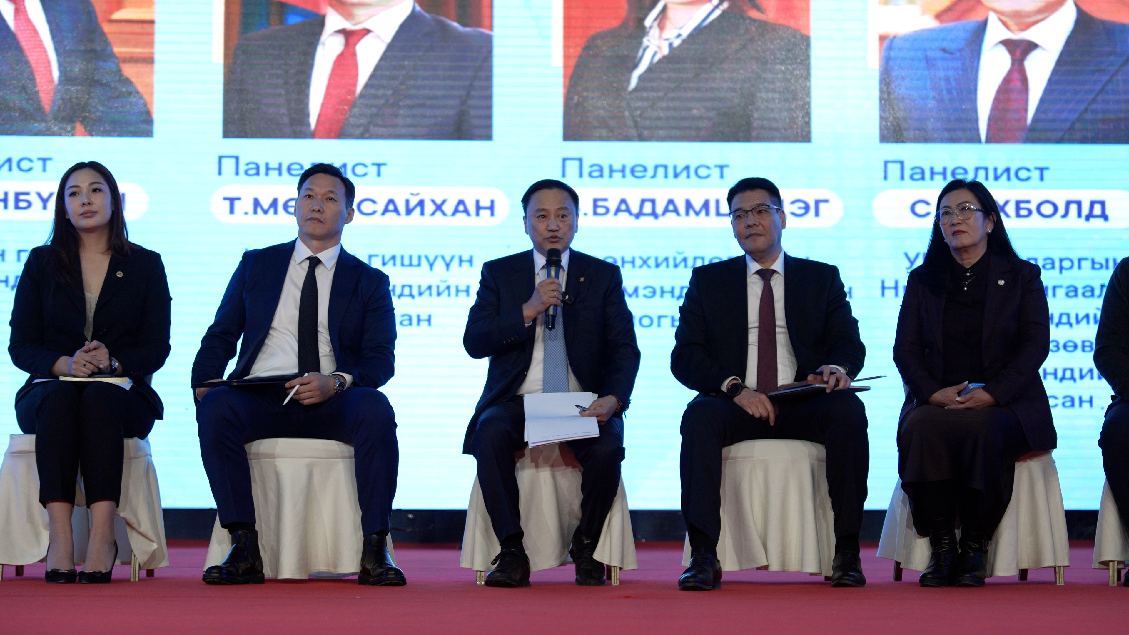 “ХҮН ТӨВТЭЙ ЭРҮҮЛ МЭНДИЙН ТОГТОЛЦОО” НЭЭЛТТЭЙ ХЭЛЭЛЦҮҮЛЭГ БОЛЛОО